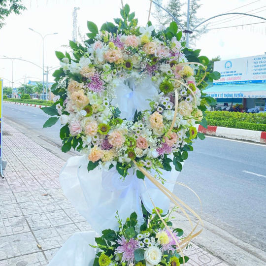 Vòng Hoa Đám Tang Giá Rẻ - Mua Hoa Đám Tang Ở Long An